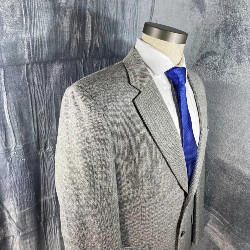 Jos A Bank Blazer Jacket Mens 43R Gray Herringbone 100% Wool Suit Sport Coat